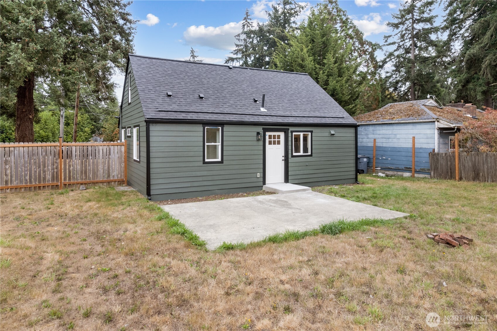 10228 Alaska Street Property Photo 31