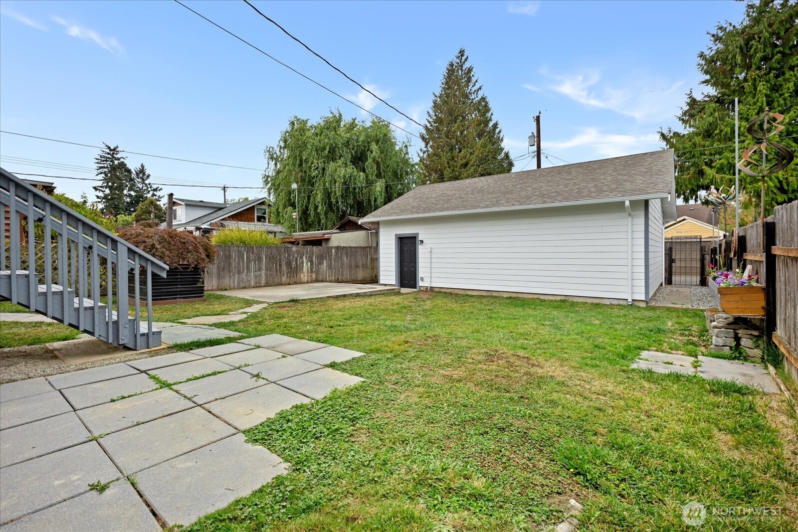 1426 Lombard Avenue Property Photo 2