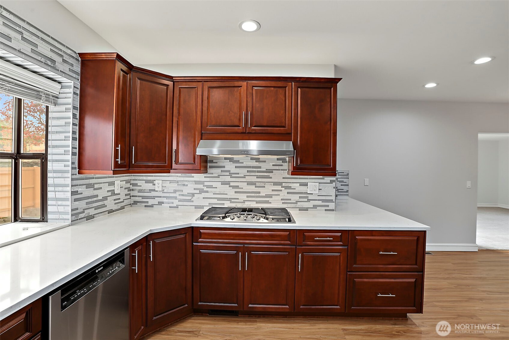 1202 33rd Street Property Photo 6