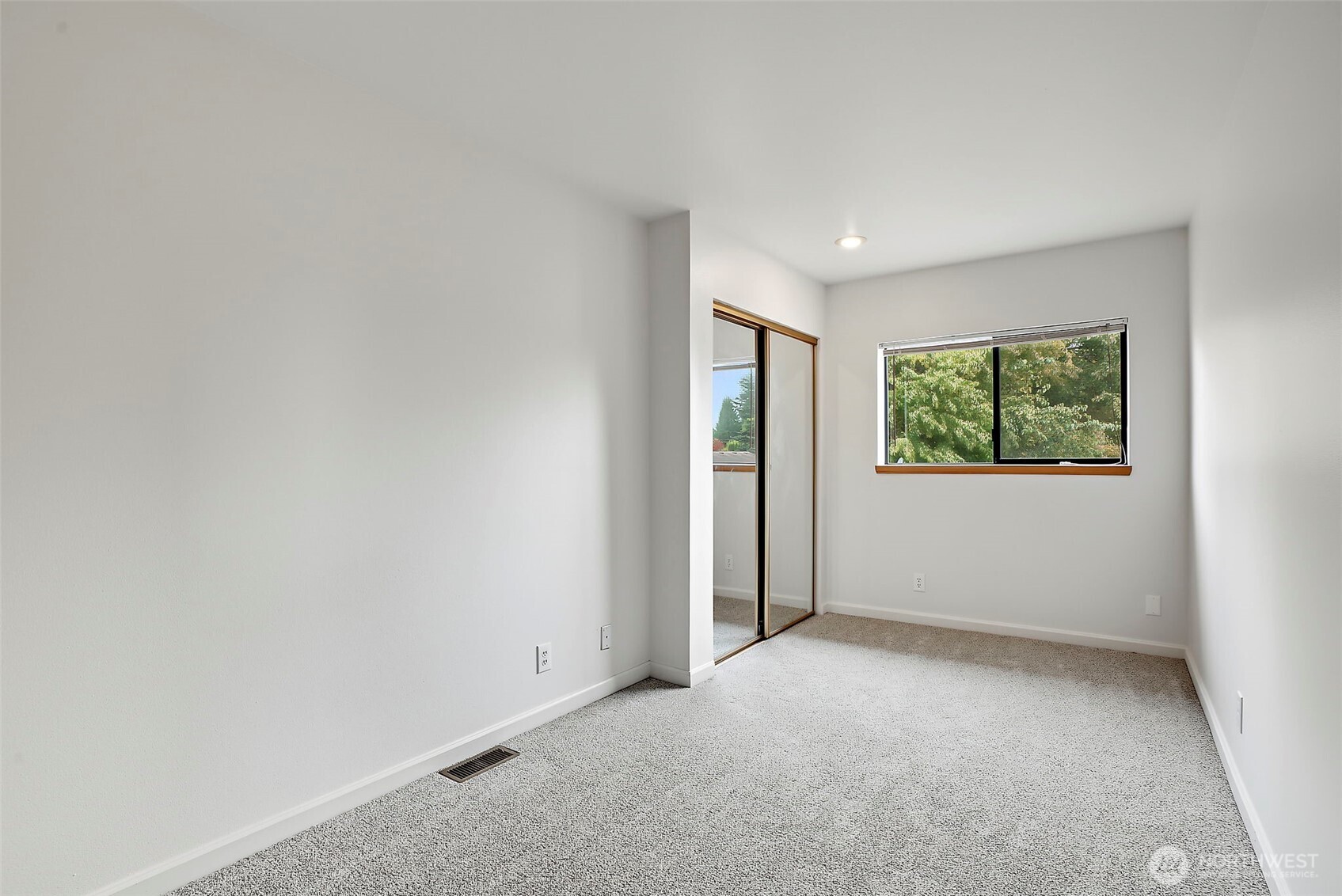 1202 33rd Street Property Photo 20