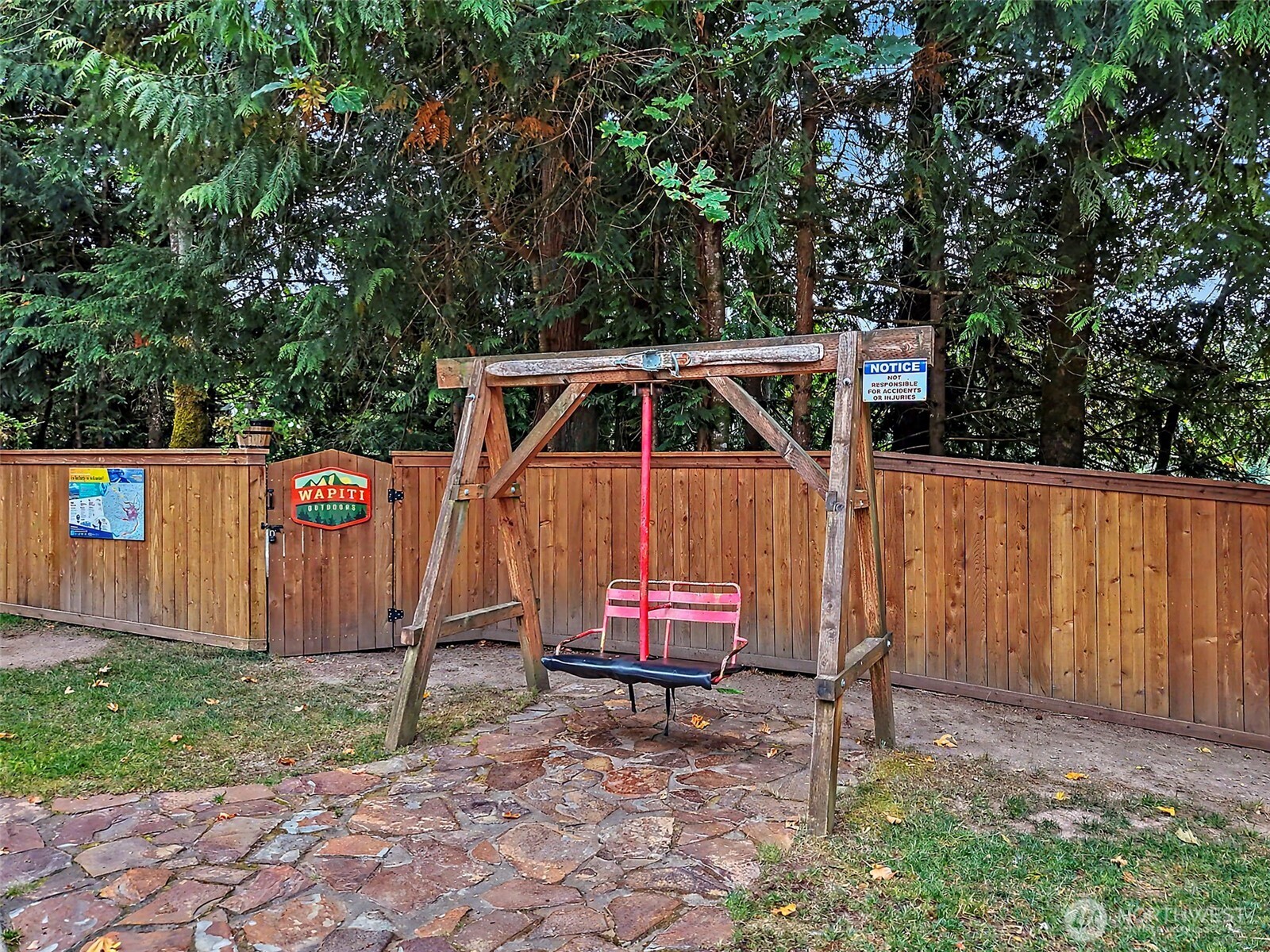 58414 State Route 410 E Property Photo 5
