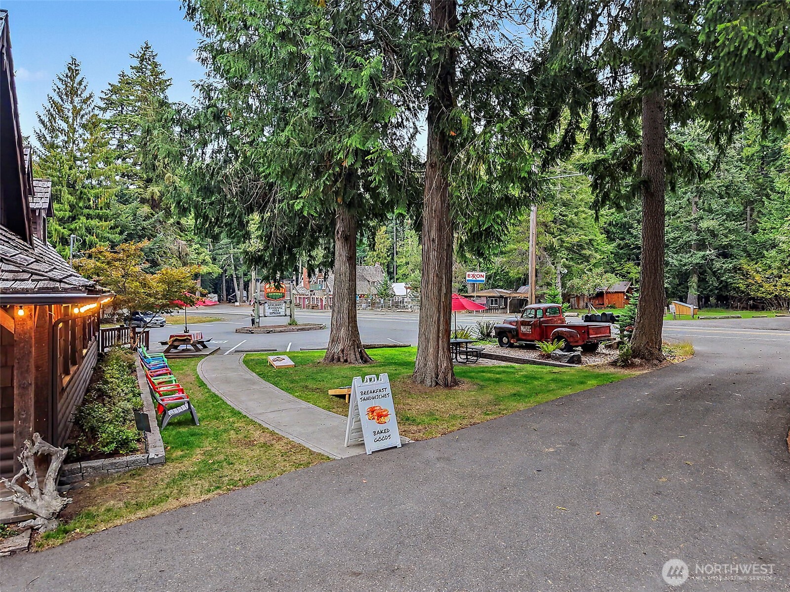 58414 State Route 410 E Property Photo 9