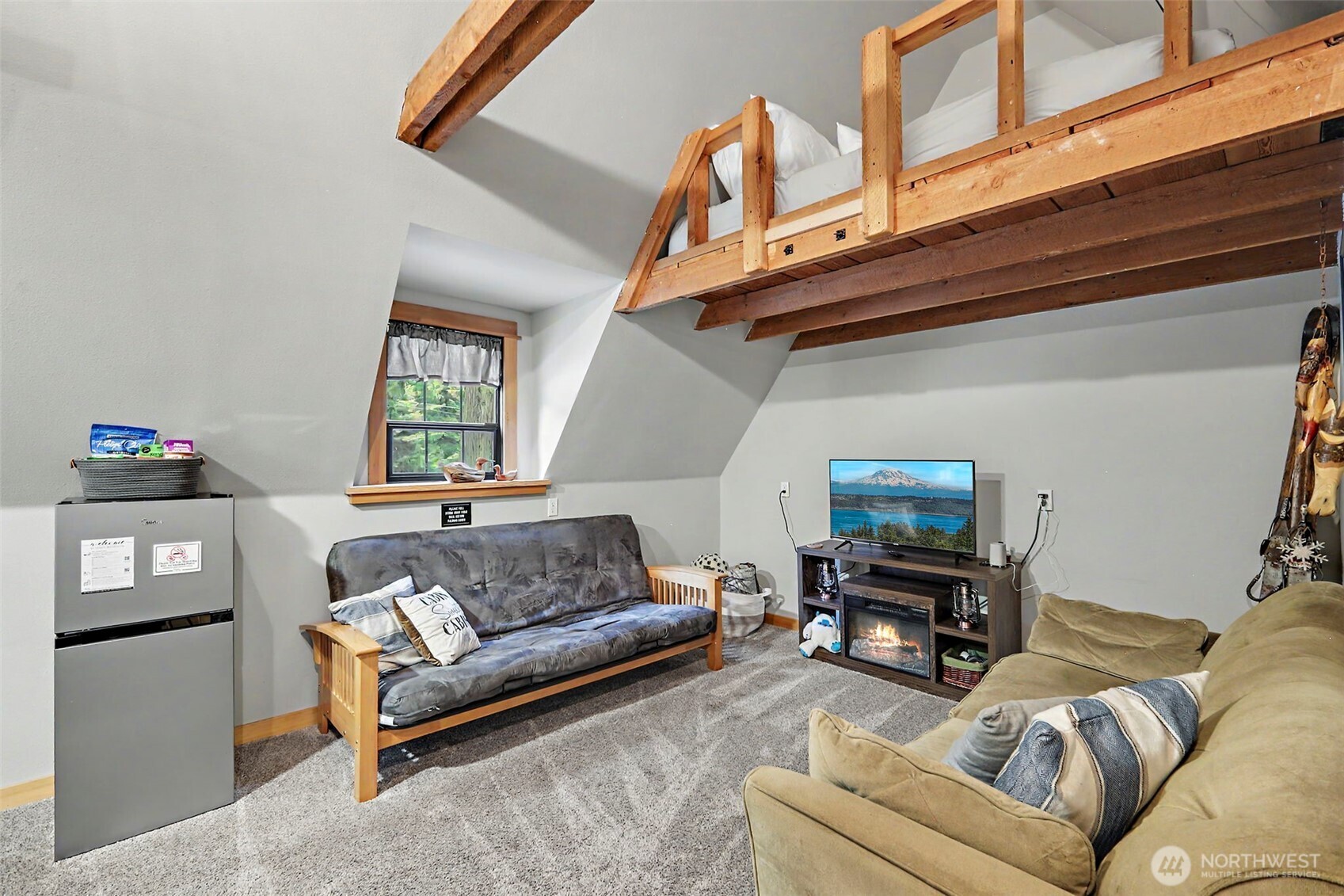 58414 State Route 410 E Property Photo 27