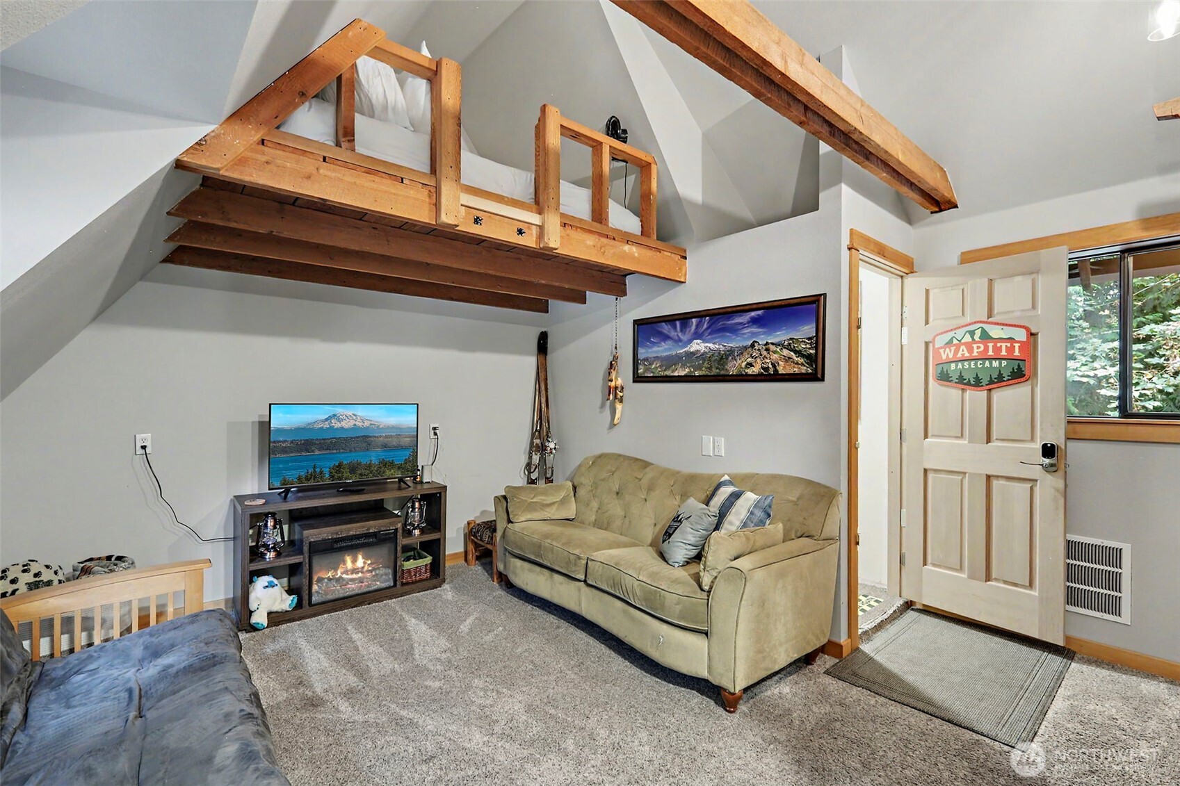 58414 State Route 410 E Property Photo 28