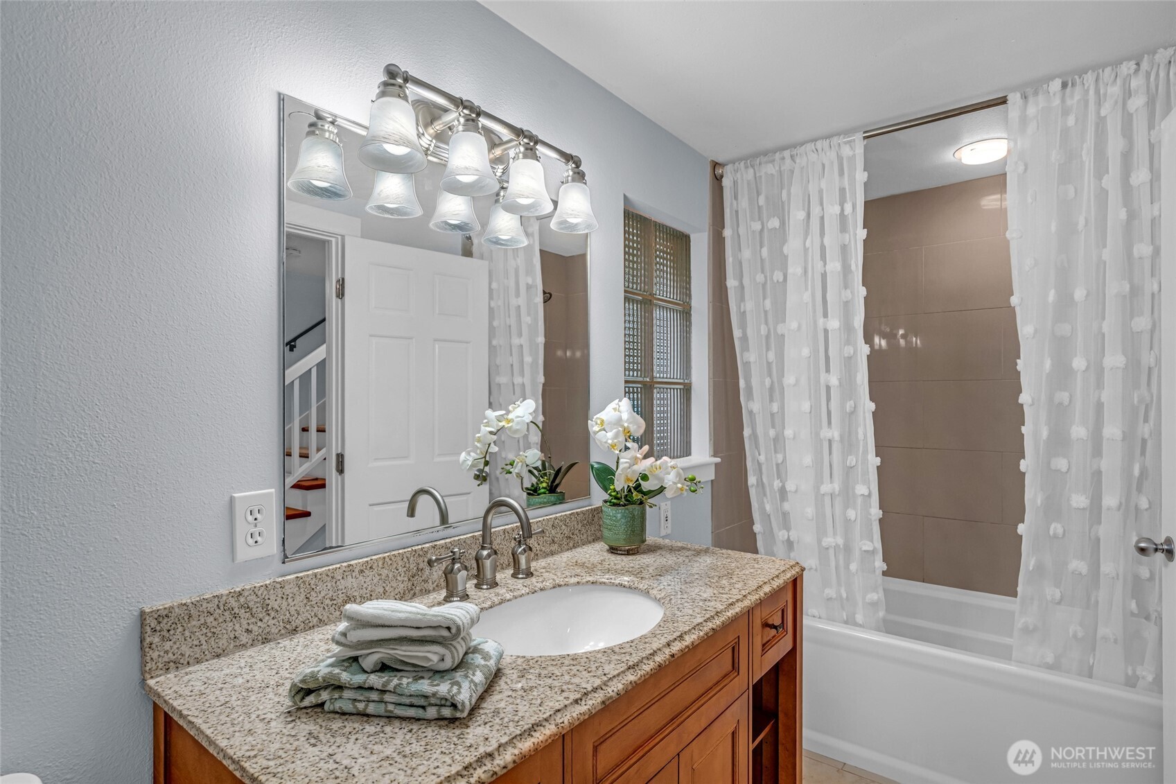 2230 Yale Avenue C Property Photo 15