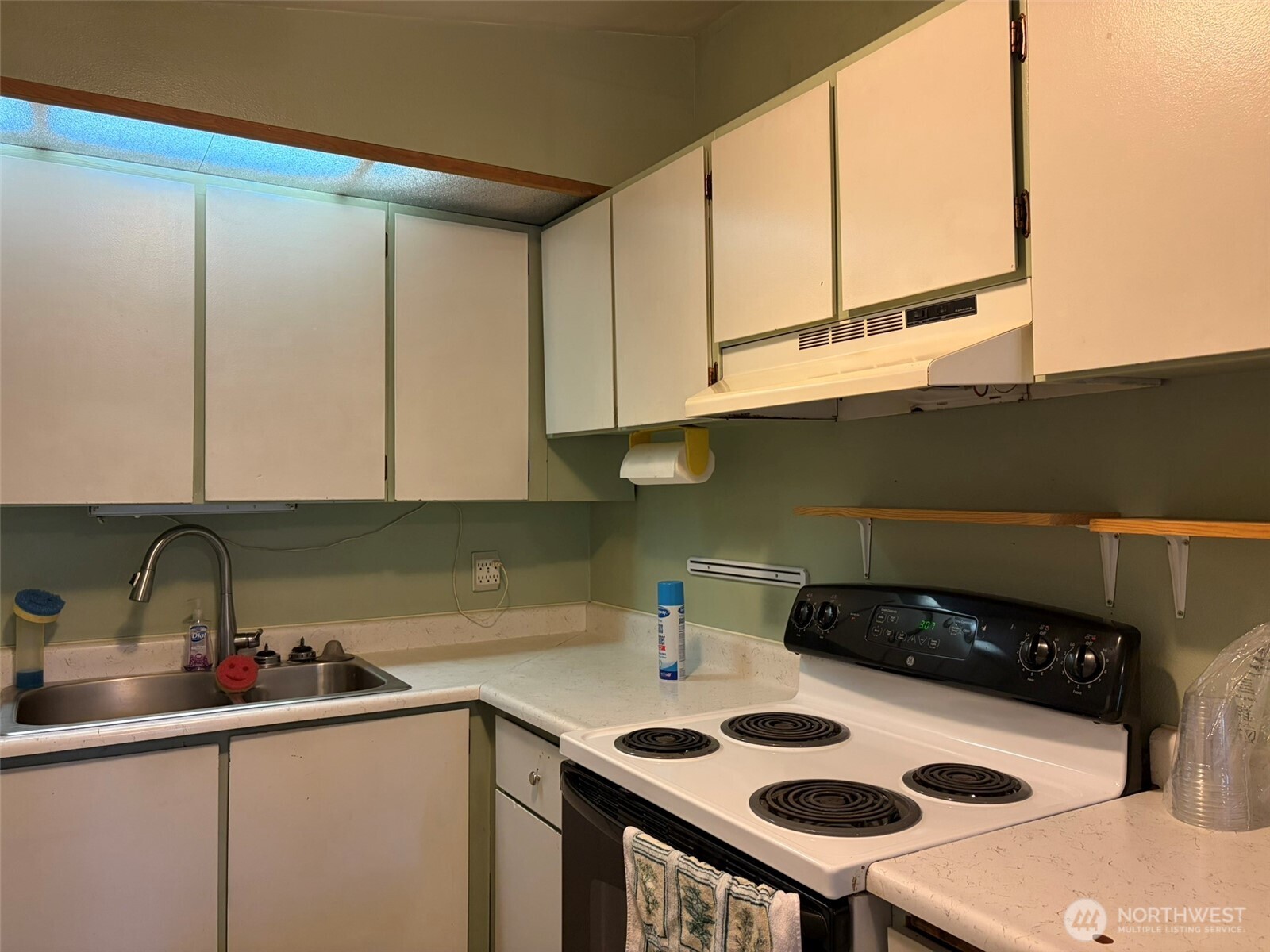 13 Pine Grove Street Property Photo 12