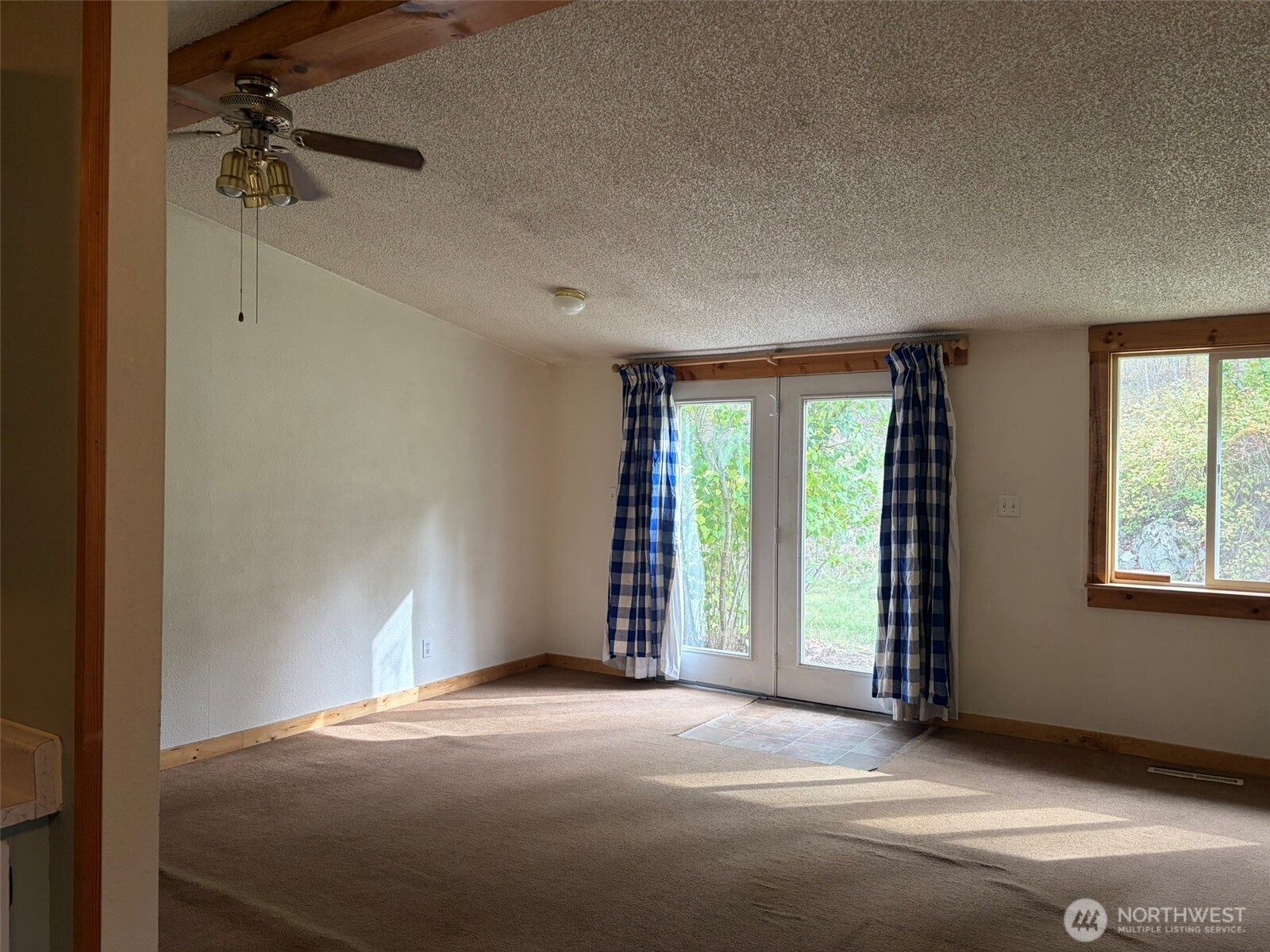 13 Pine Grove Street Property Photo 16
