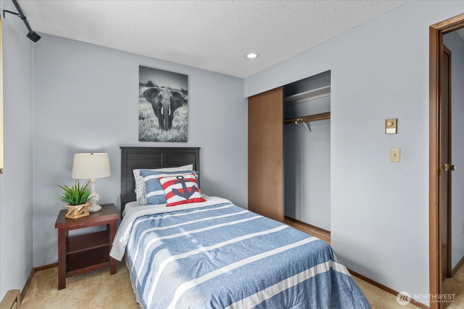 9917 38th Place Property Photo 13