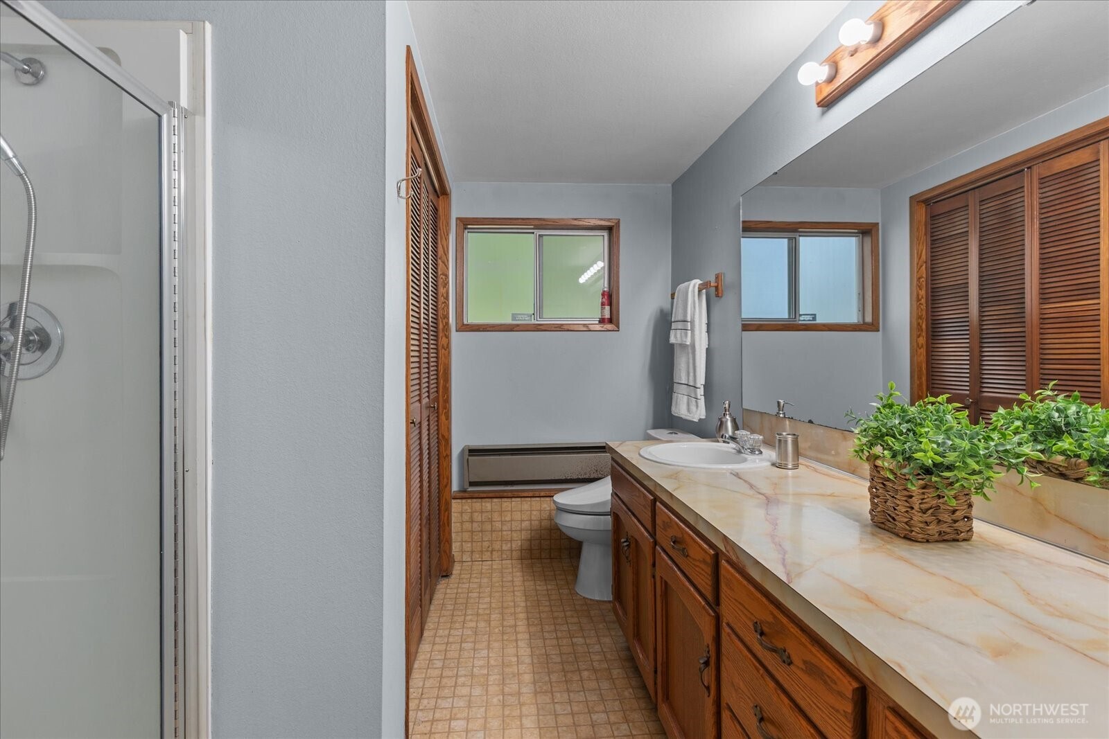 9917 38th Place Property Photo 27