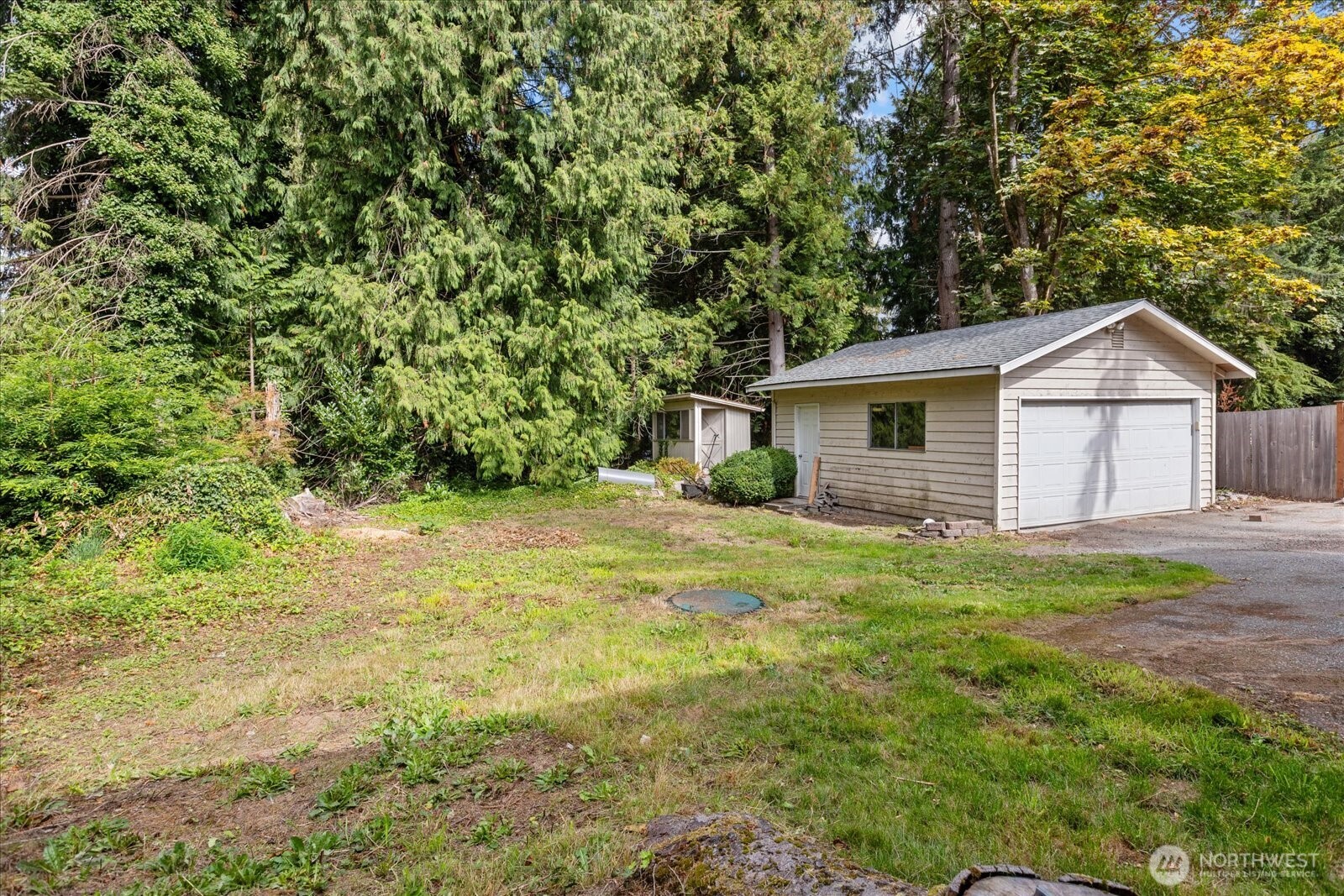 9917 38th Place Property Photo 33