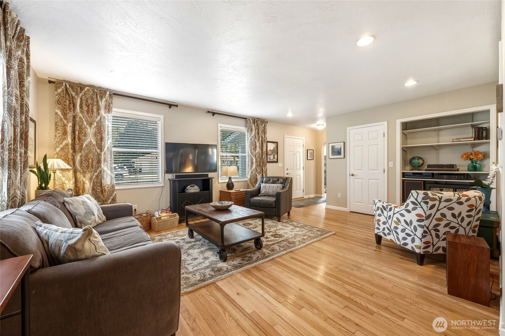 1510 Howard Street Property Photo 5