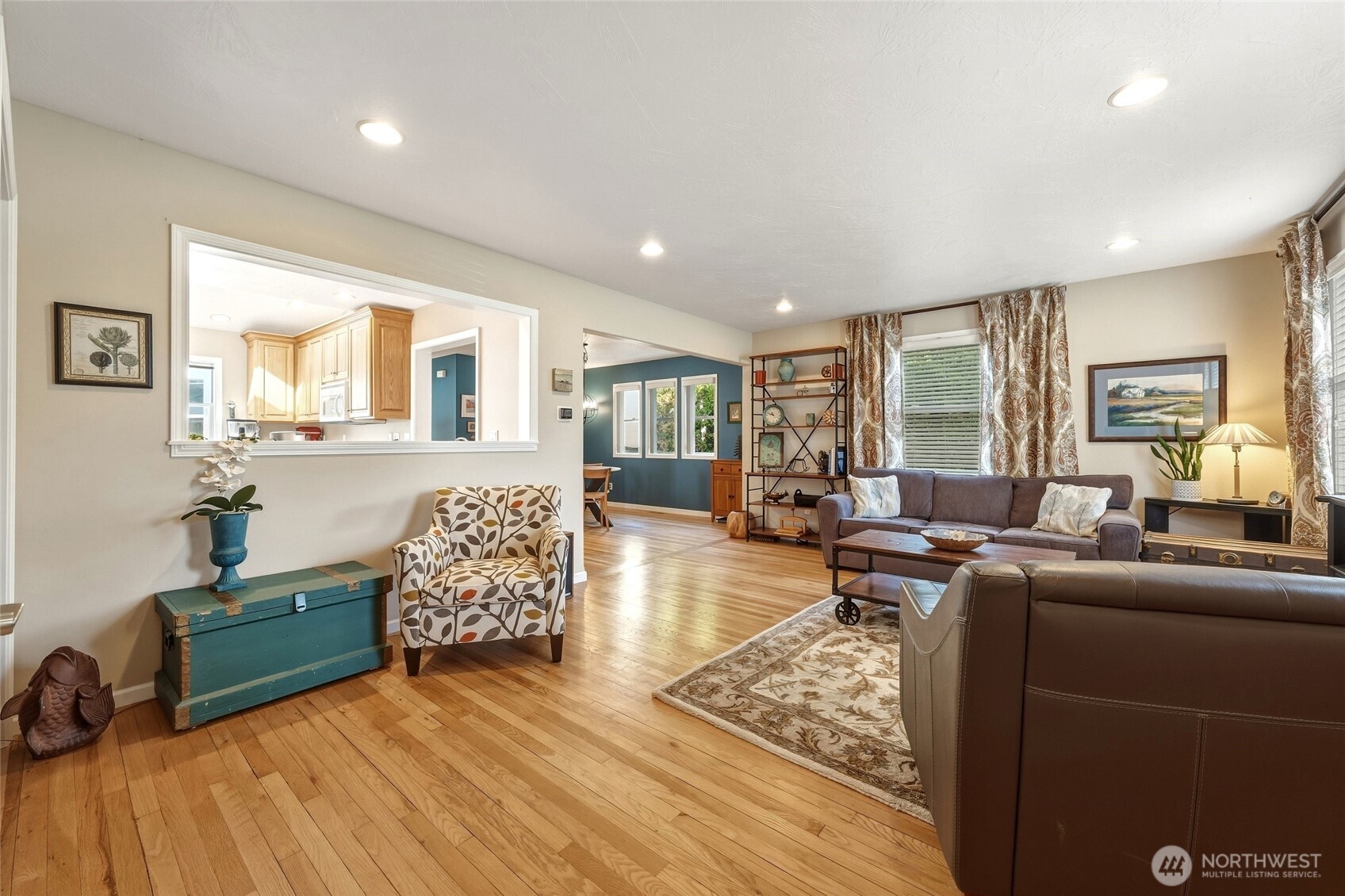 1510 Howard Street Property Photo 6