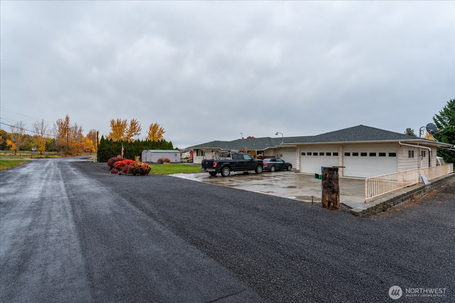 20271 Linden Road Property Photo 4