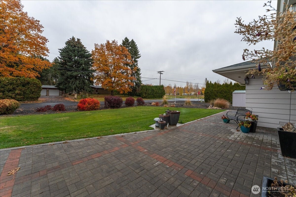 20271 Linden Road Property Photo 6
