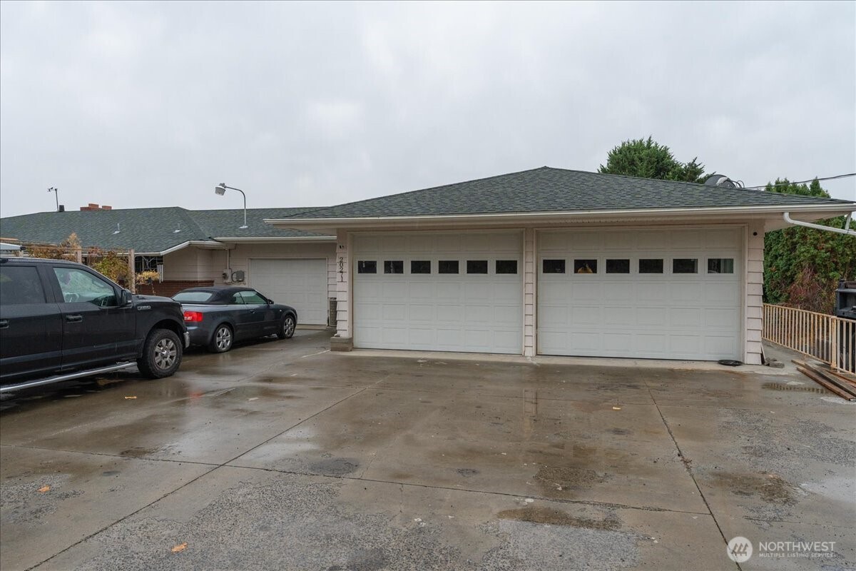 20271 Linden Road Property Photo 7
