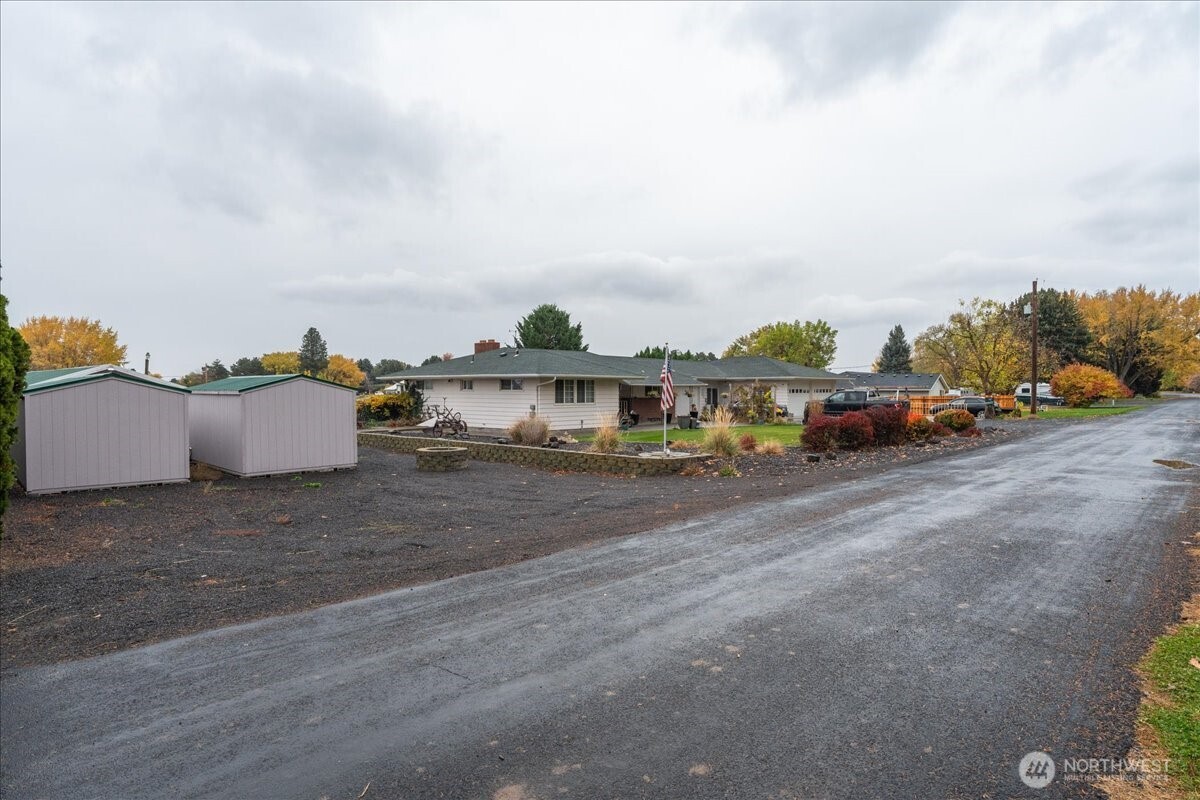 20271 Linden Road Property Photo 24