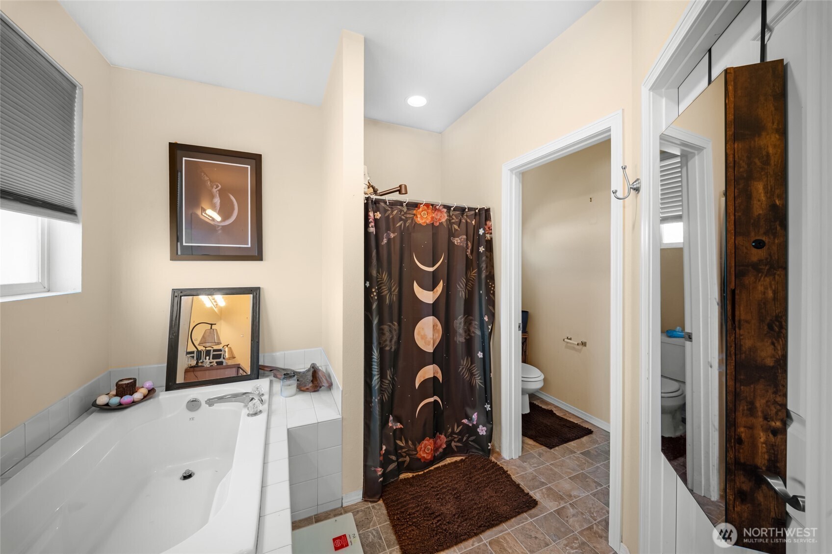 5240 54th Avenue Property Photo 17