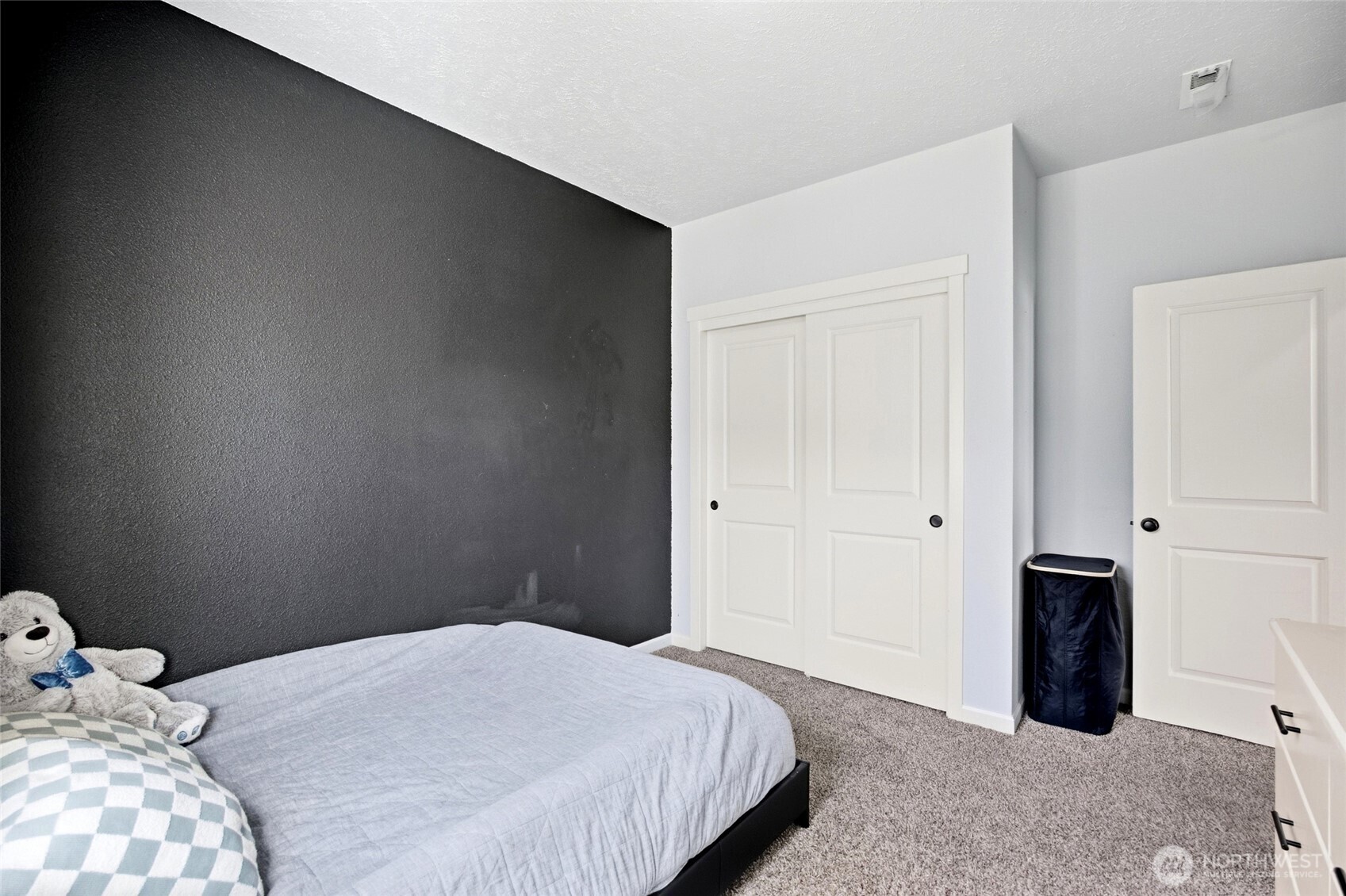 4709 W Wren Street Property Photo 10