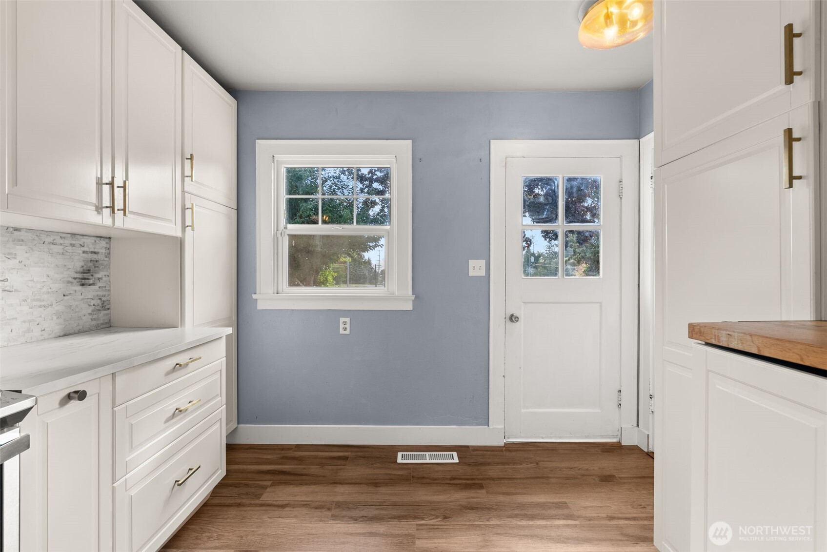 803 Fowler Street Property Photo 11