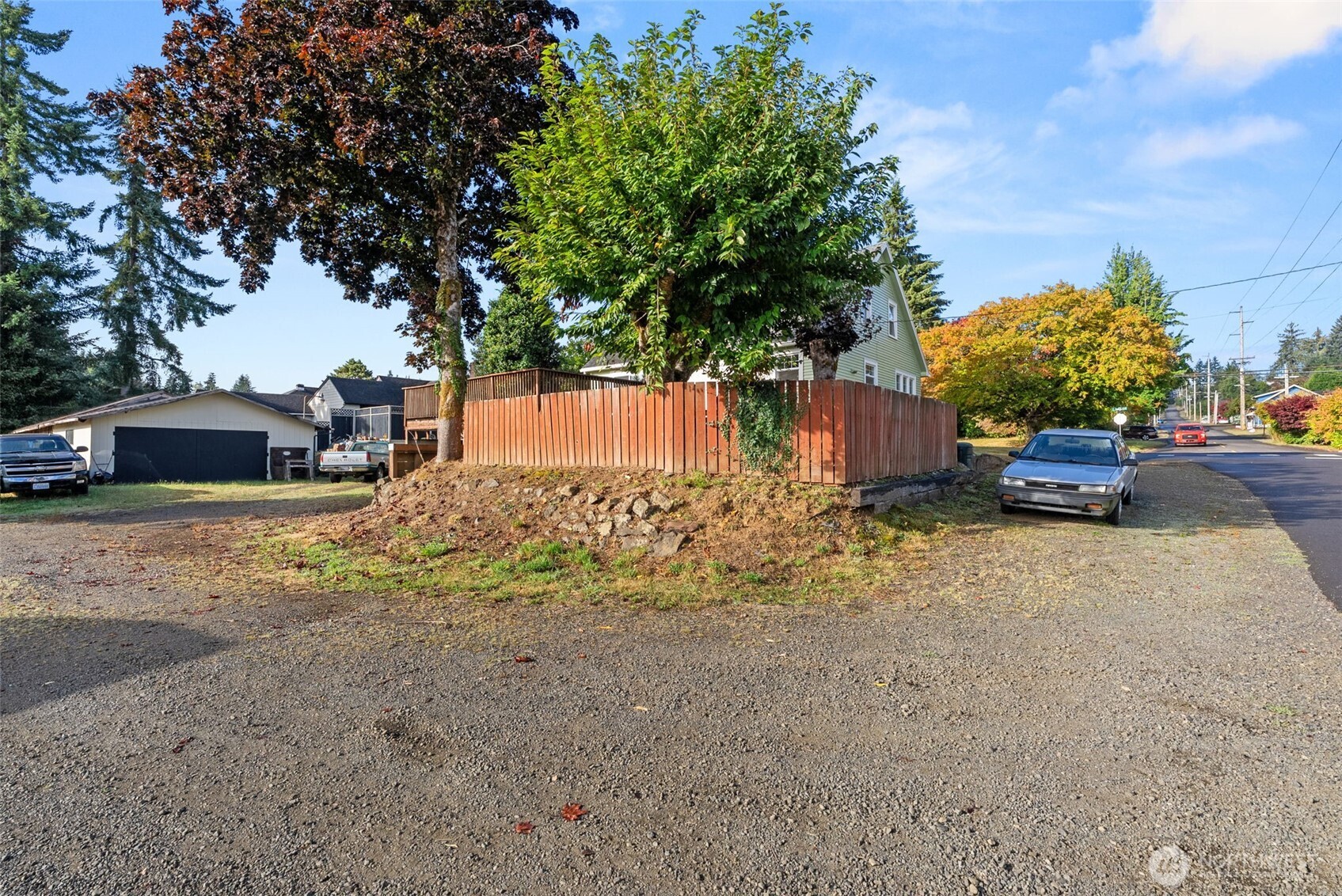 803 Fowler Street Property Photo 27