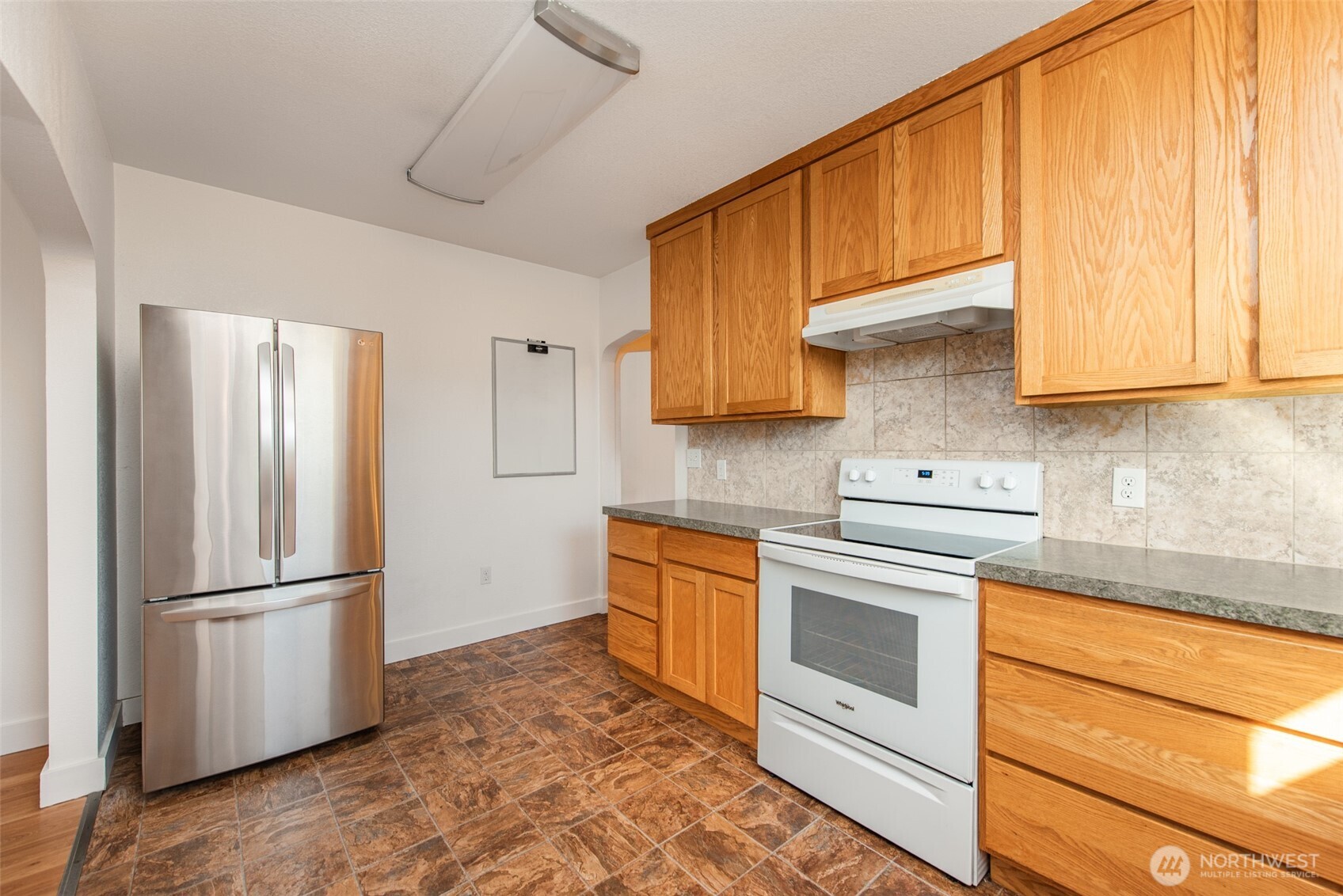 230 N Third Avenue Property Photo 15