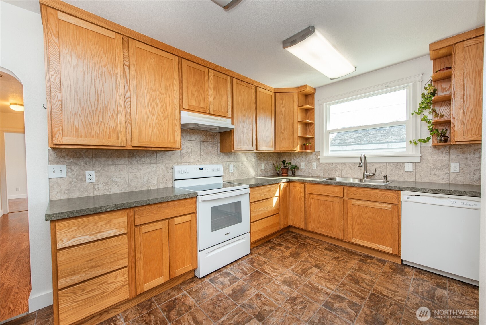 230 N Third Avenue Property Photo 16