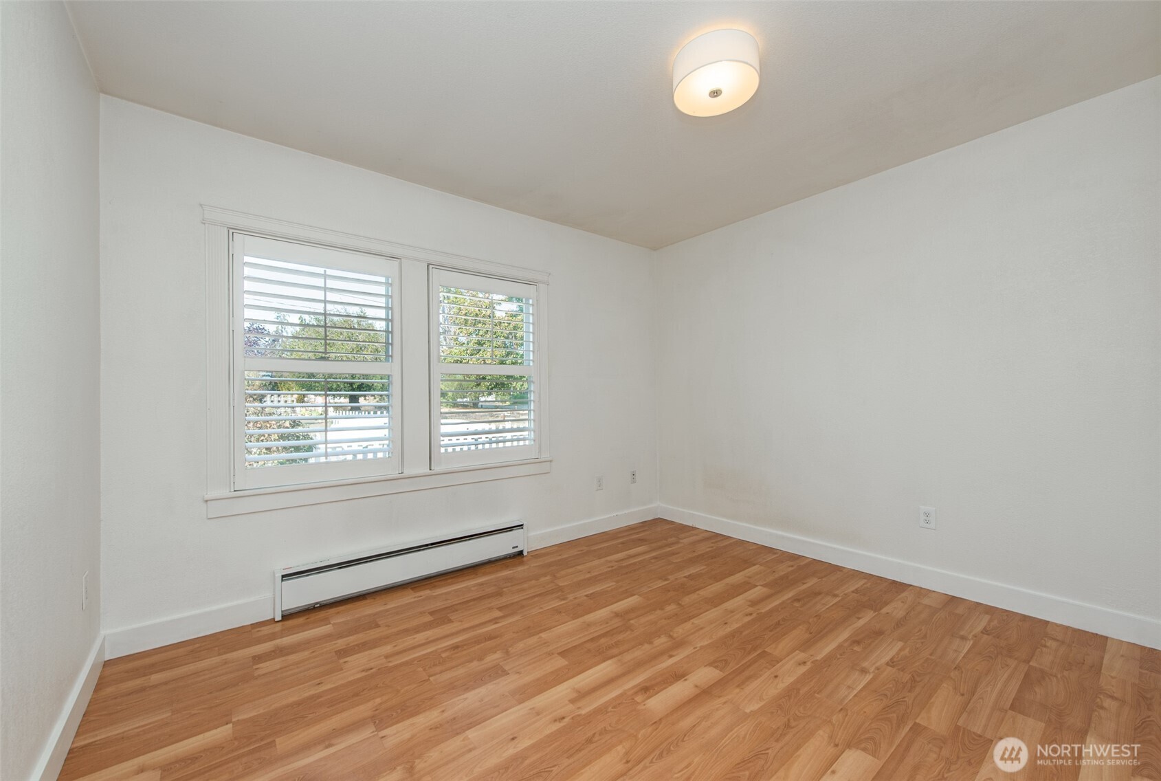 230 N Third Avenue Property Photo 22