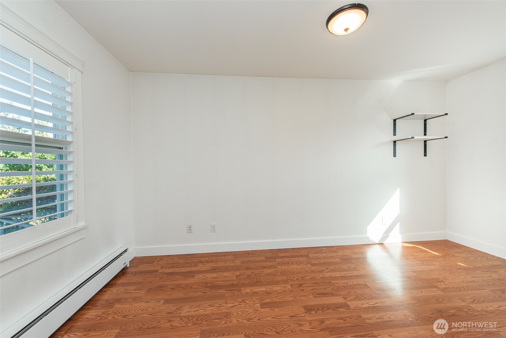 230 N Third Avenue Property Photo 24
