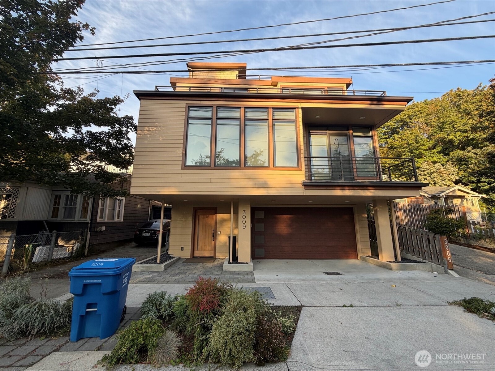 3009 Harbor Avenue Property Photo 1