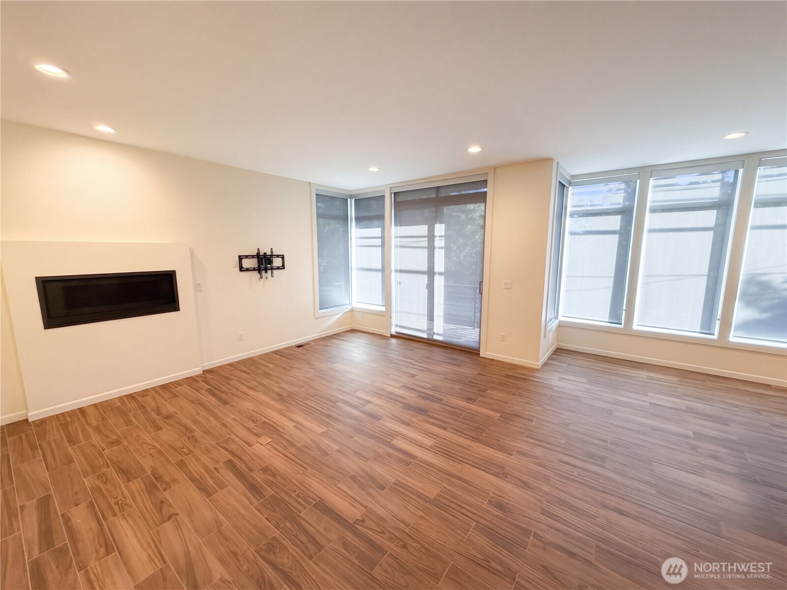 3009 Harbor Avenue Property Photo 3