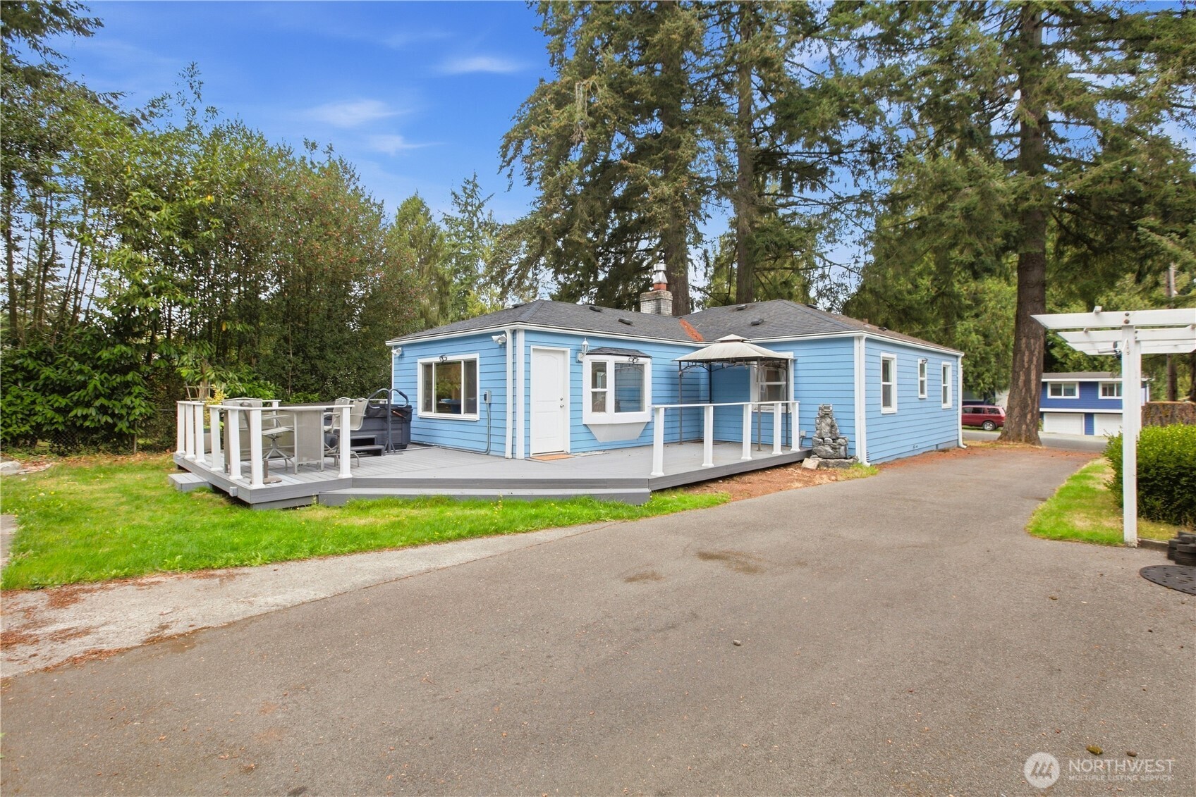 1533 NE 166th Street Property Photo 1