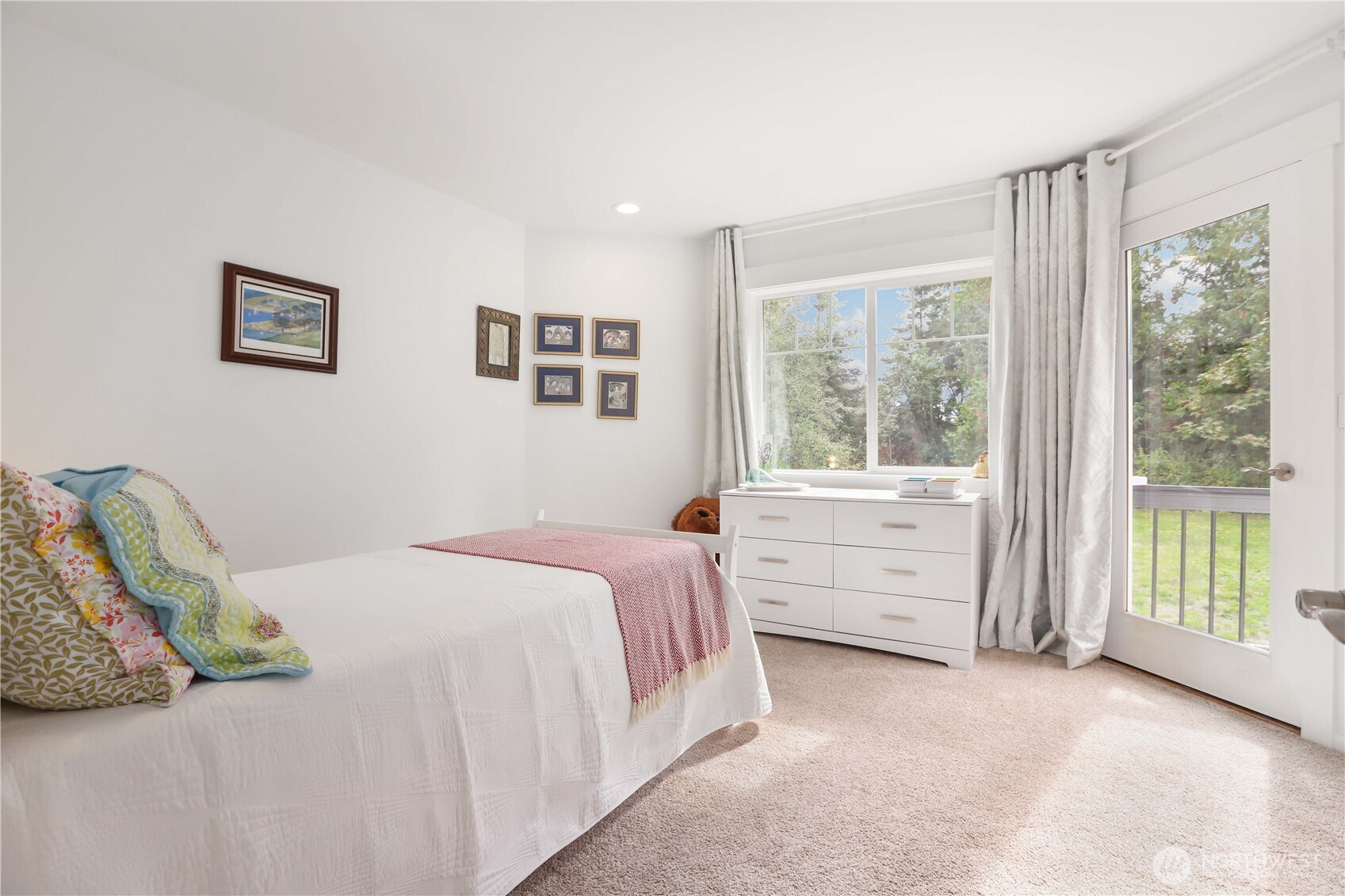 108 Livingston Bay Road Property Photo 25