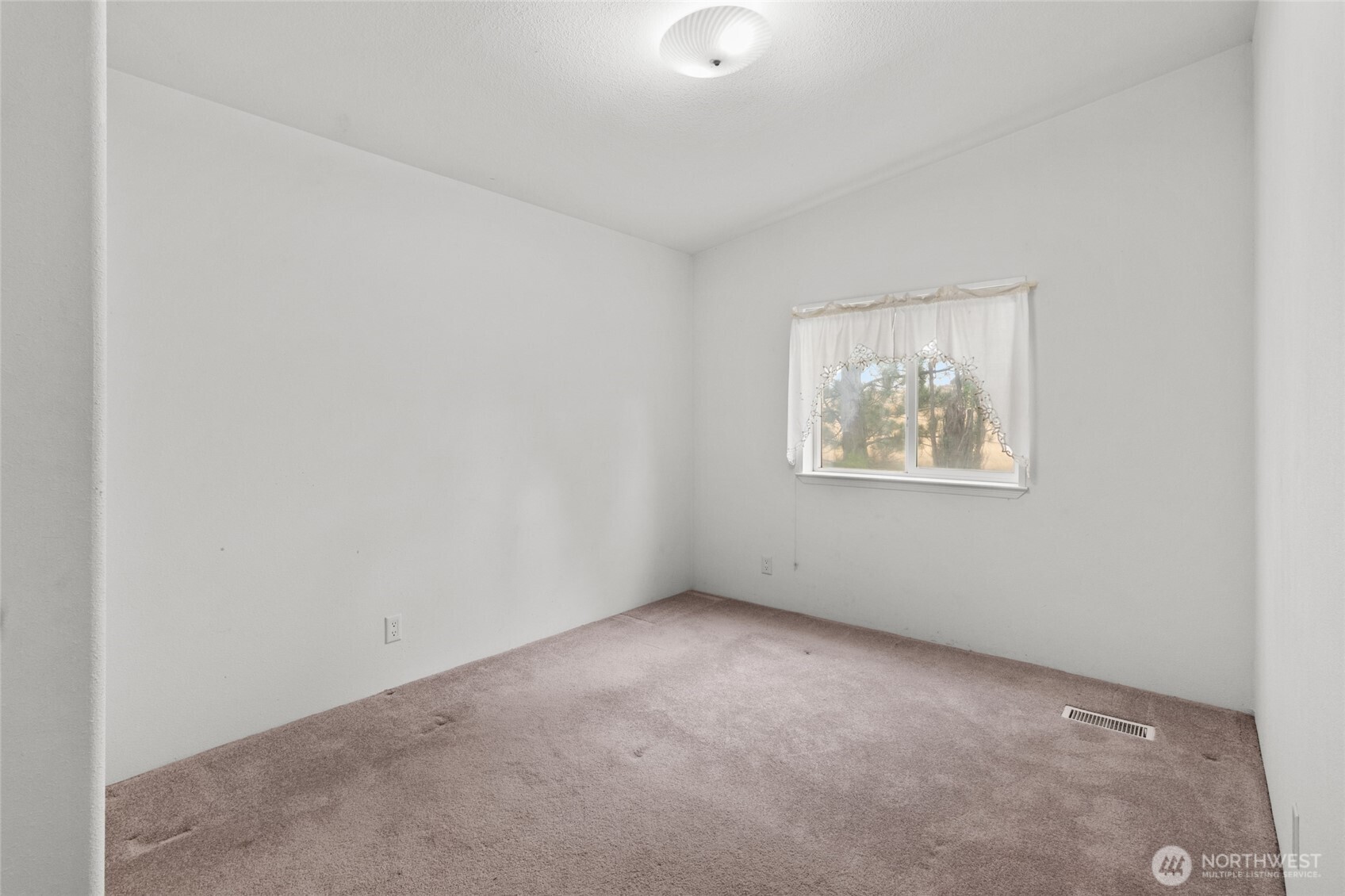 601 S C Street Property Photo 12