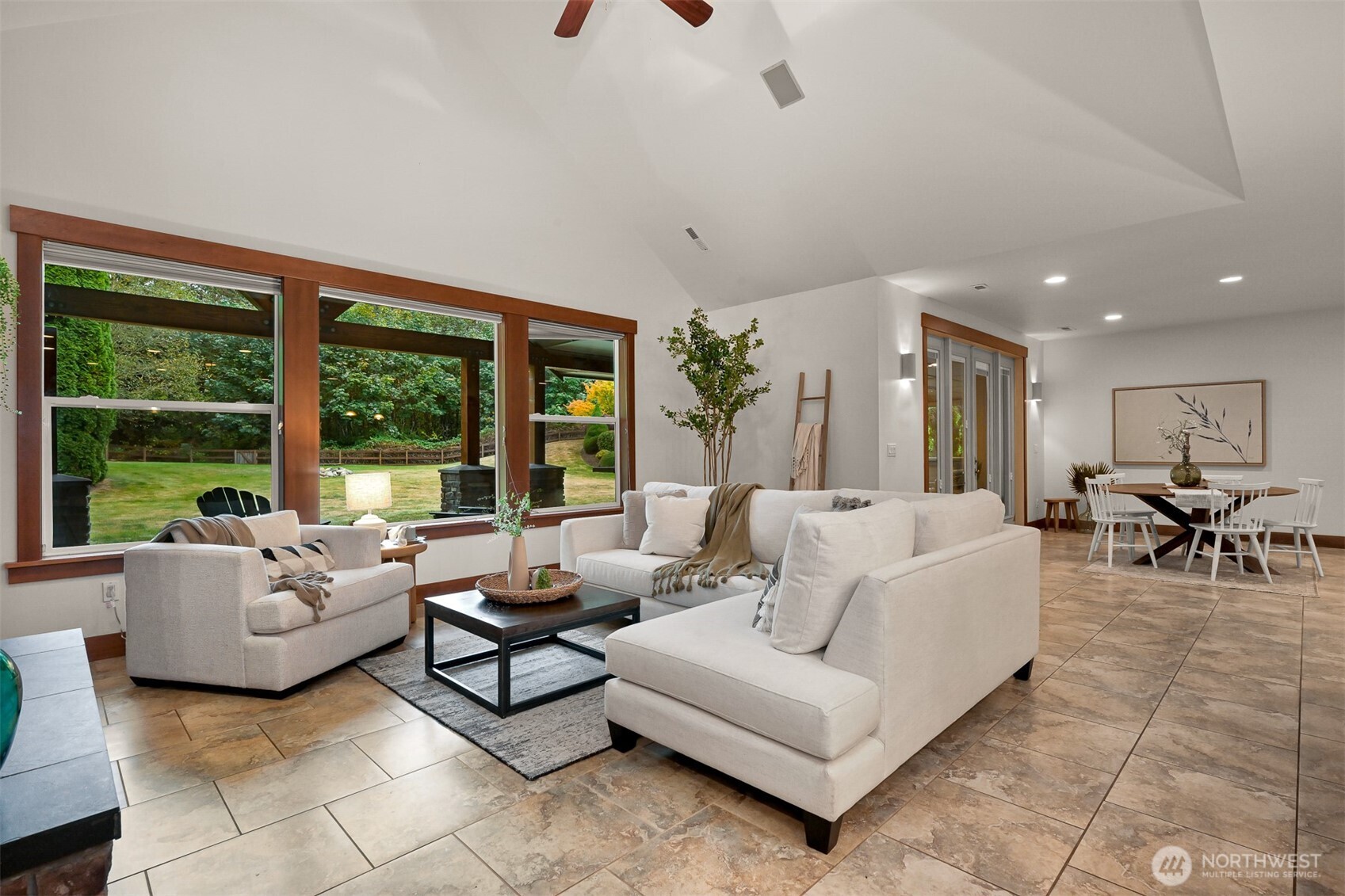2259 Regency Place Property Photo 13