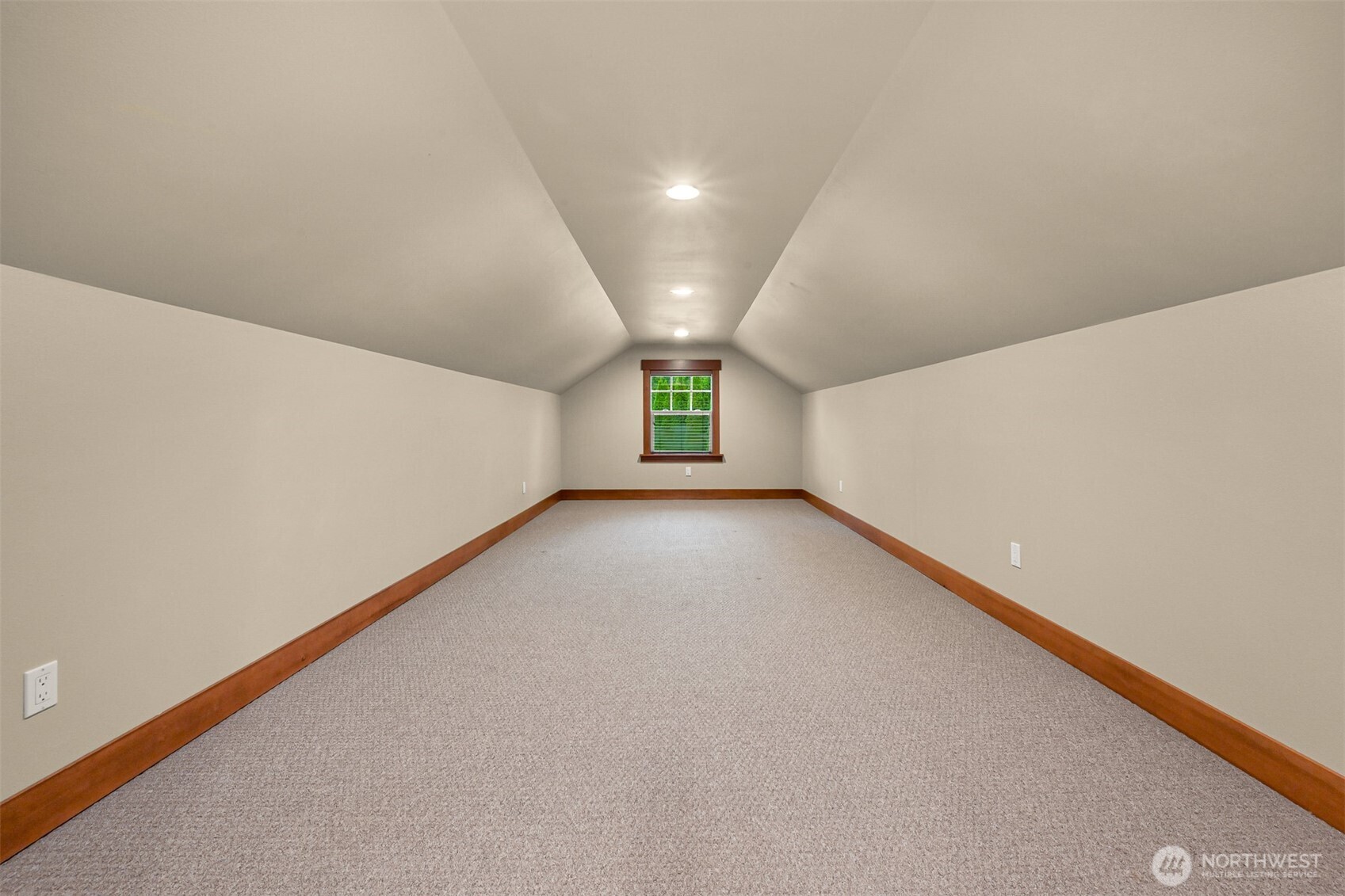 2259 Regency Place Property Photo 38