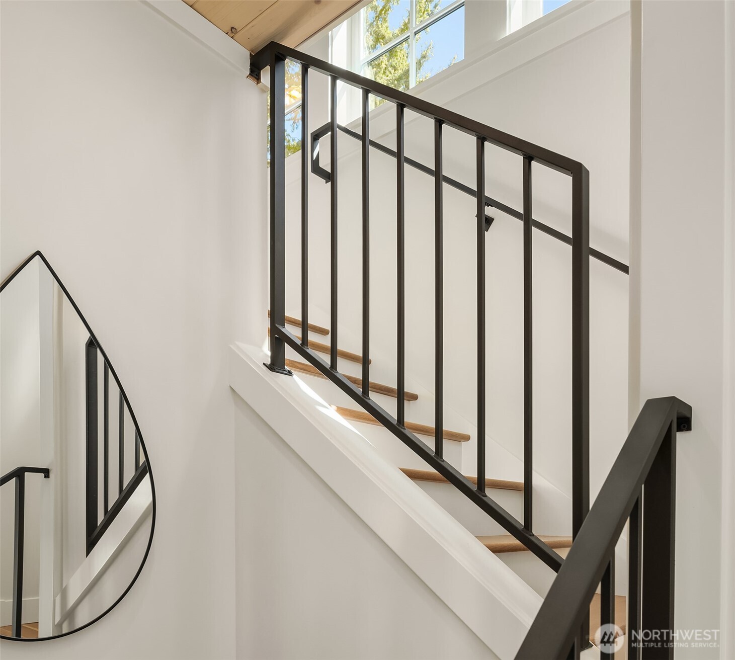 2218 Ne 125th Street Property Photo 13