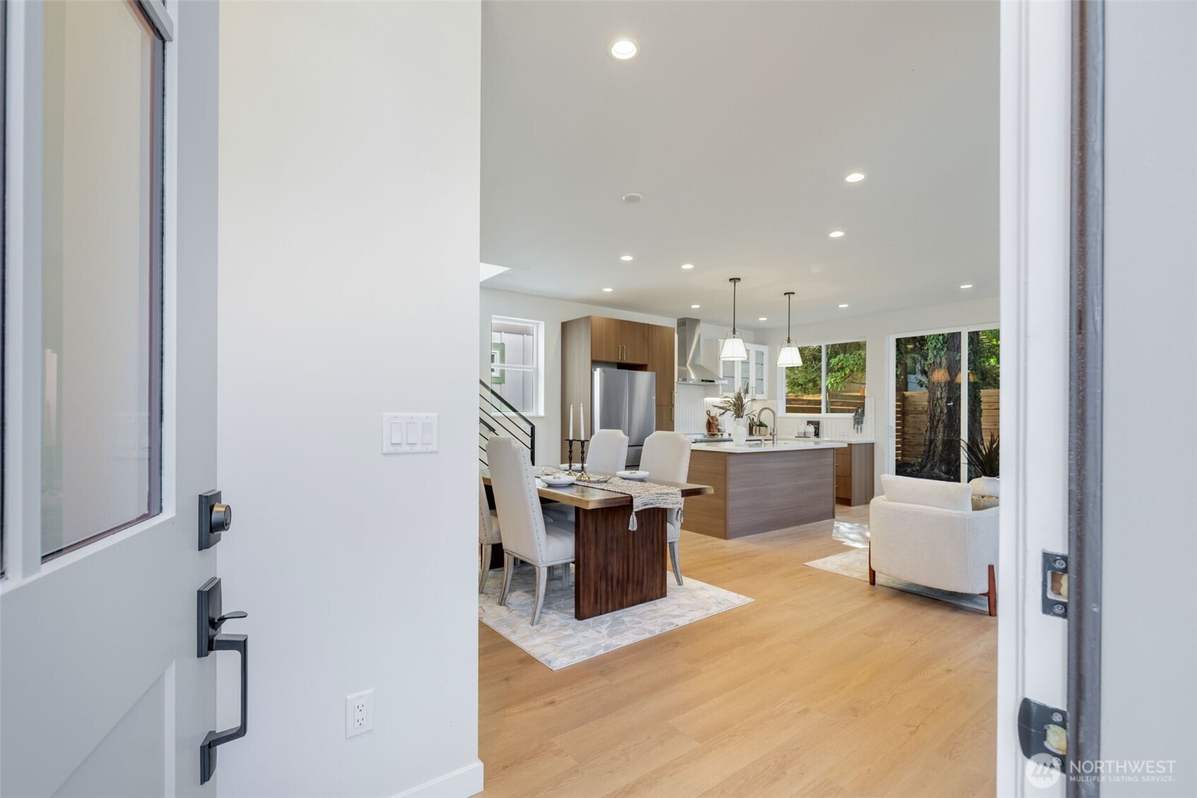 121 N 136th Street Property Photo 2
