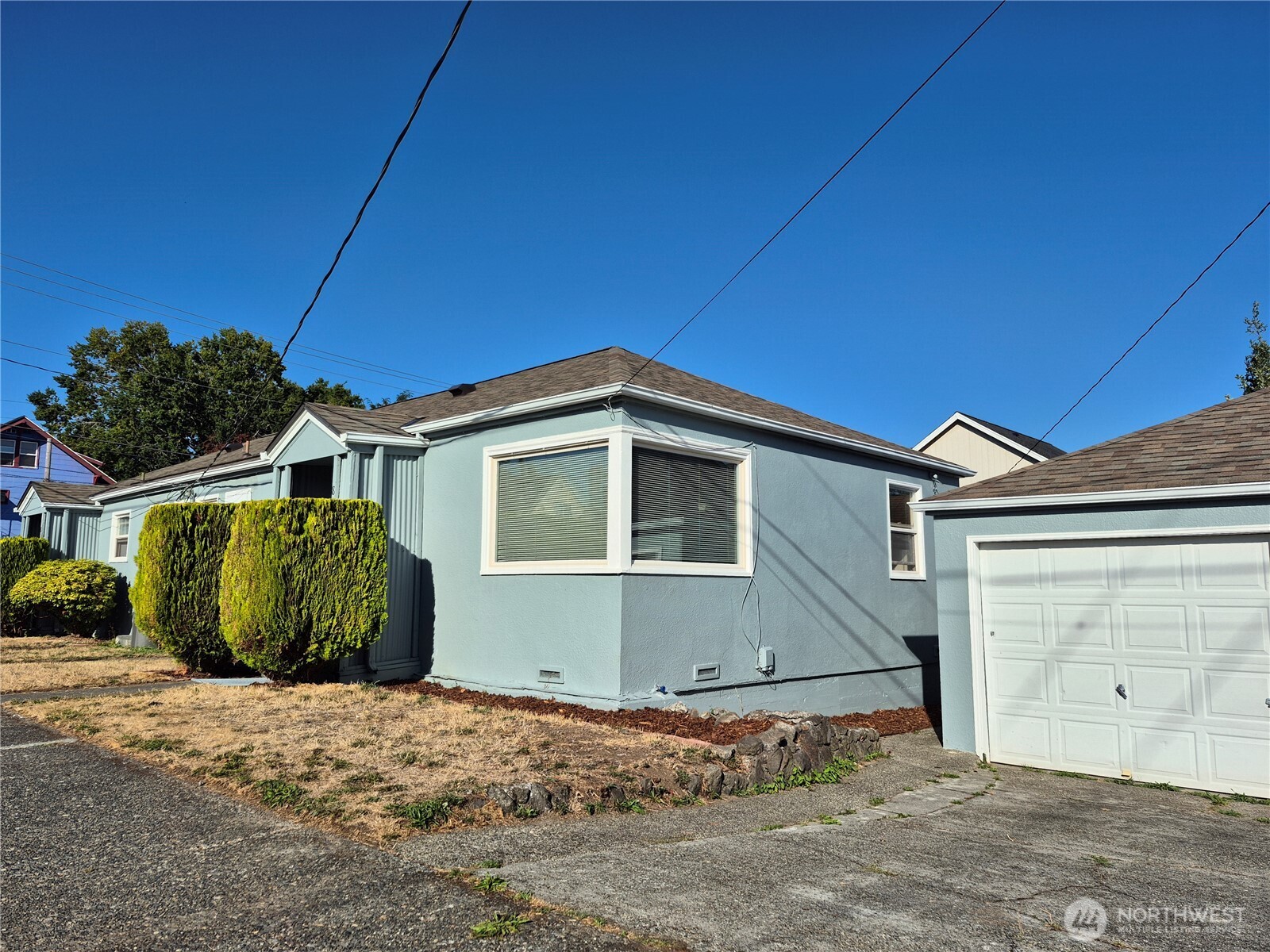 810 High Avenue Property Photo 3