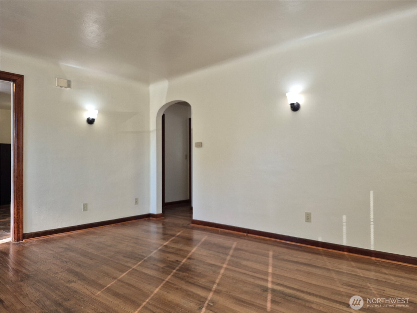 810 High Avenue Property Photo 4