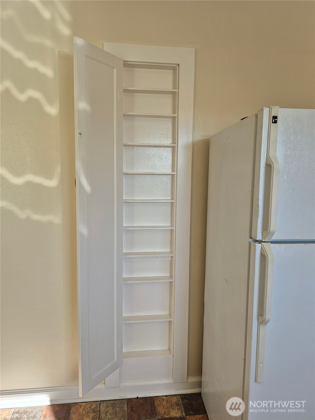 810 High Avenue Property Photo 10