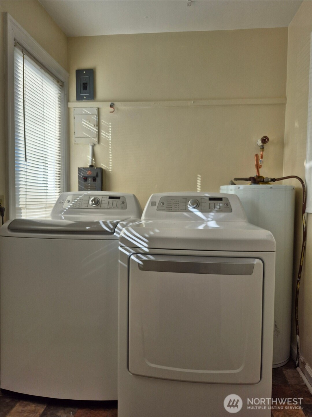 810 High Avenue Property Photo 12