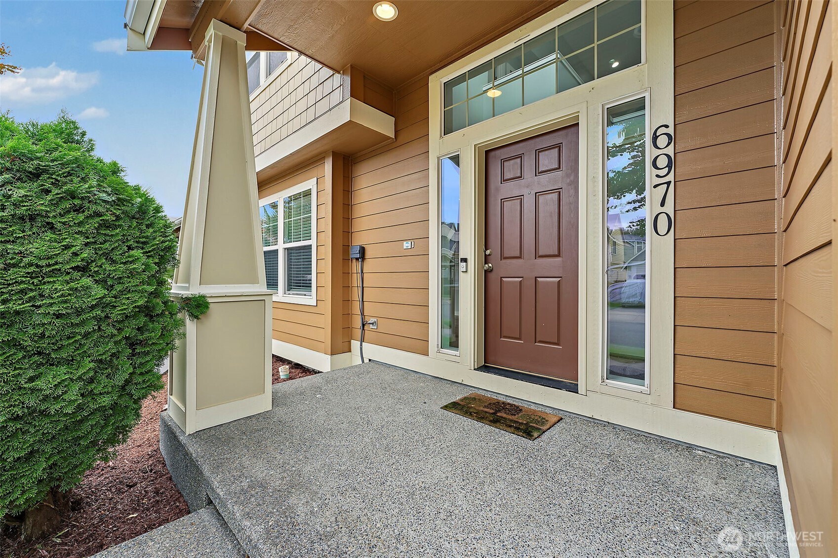 6970 Axis Street Property Photo 3