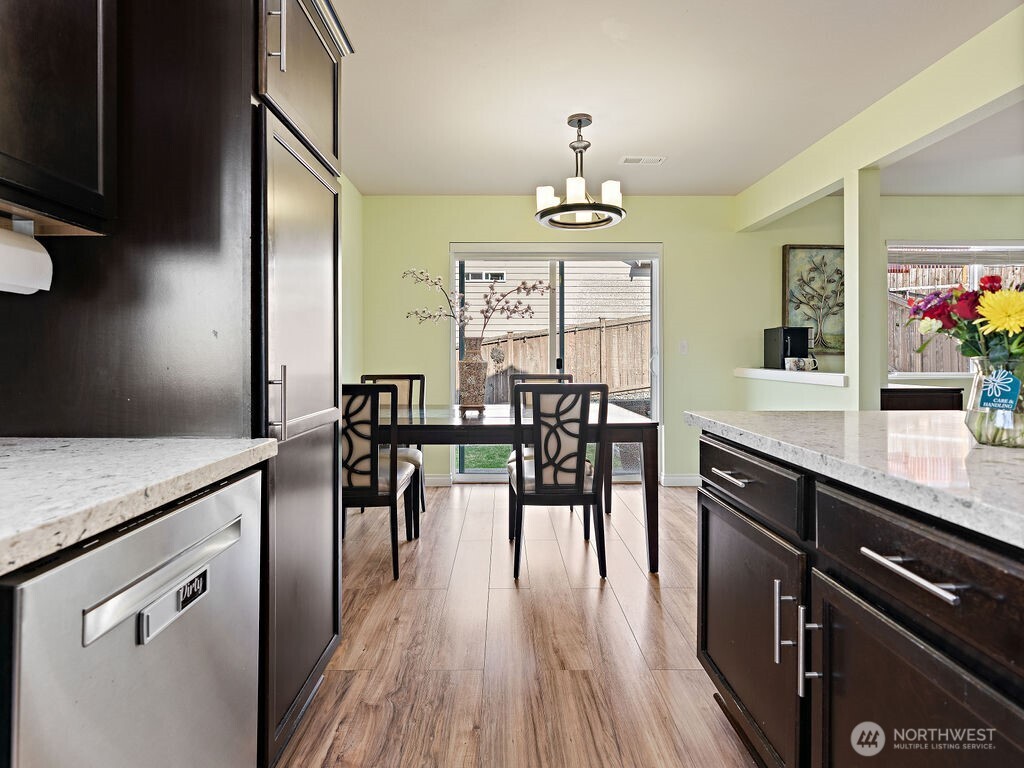 7123 18th Place Property Photo 7