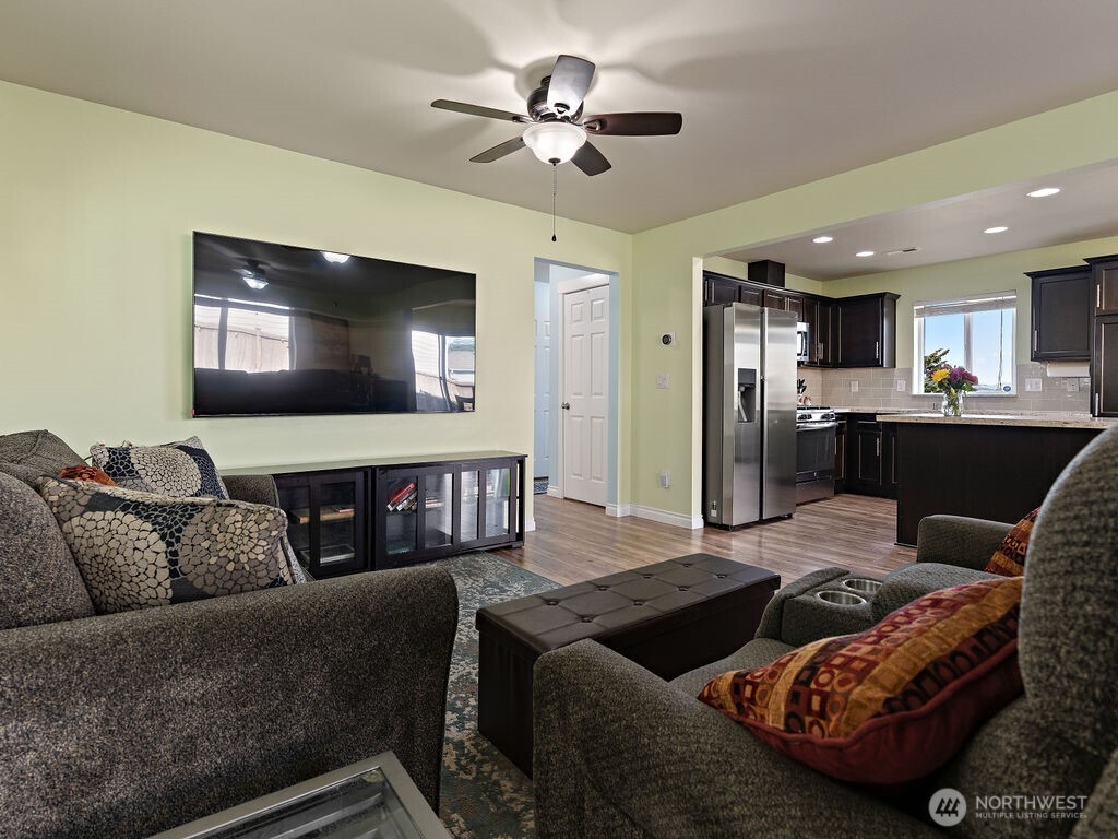 7123 18th Place Property Photo 14