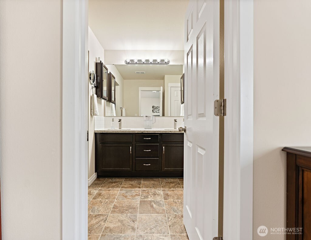 7123 18th Place Property Photo 22