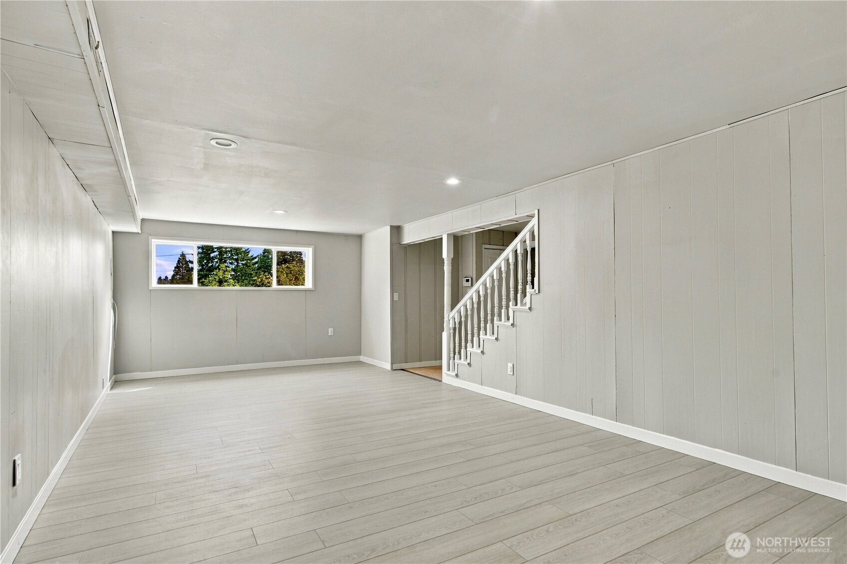16135 Densmore Ave N Property Photo 21
