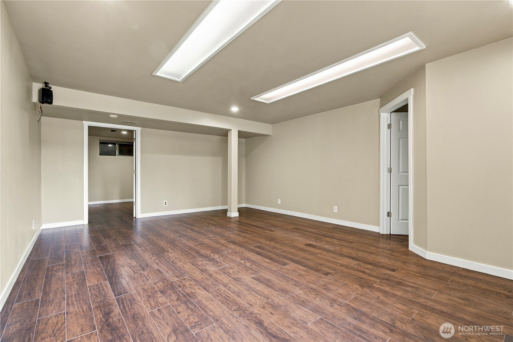 16135 Densmore Ave N Property Photo 22