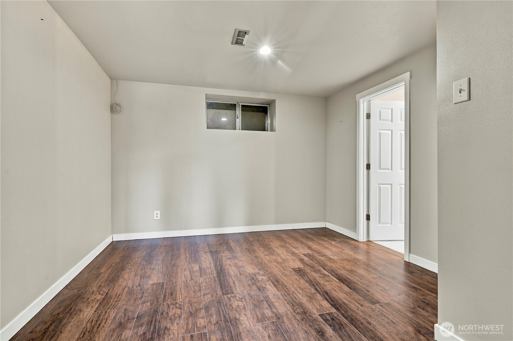 16135 Densmore Ave N Property Photo 24