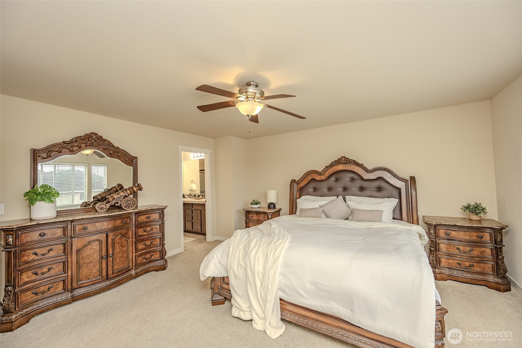 1737 Hillcrest Loop Property Photo 15