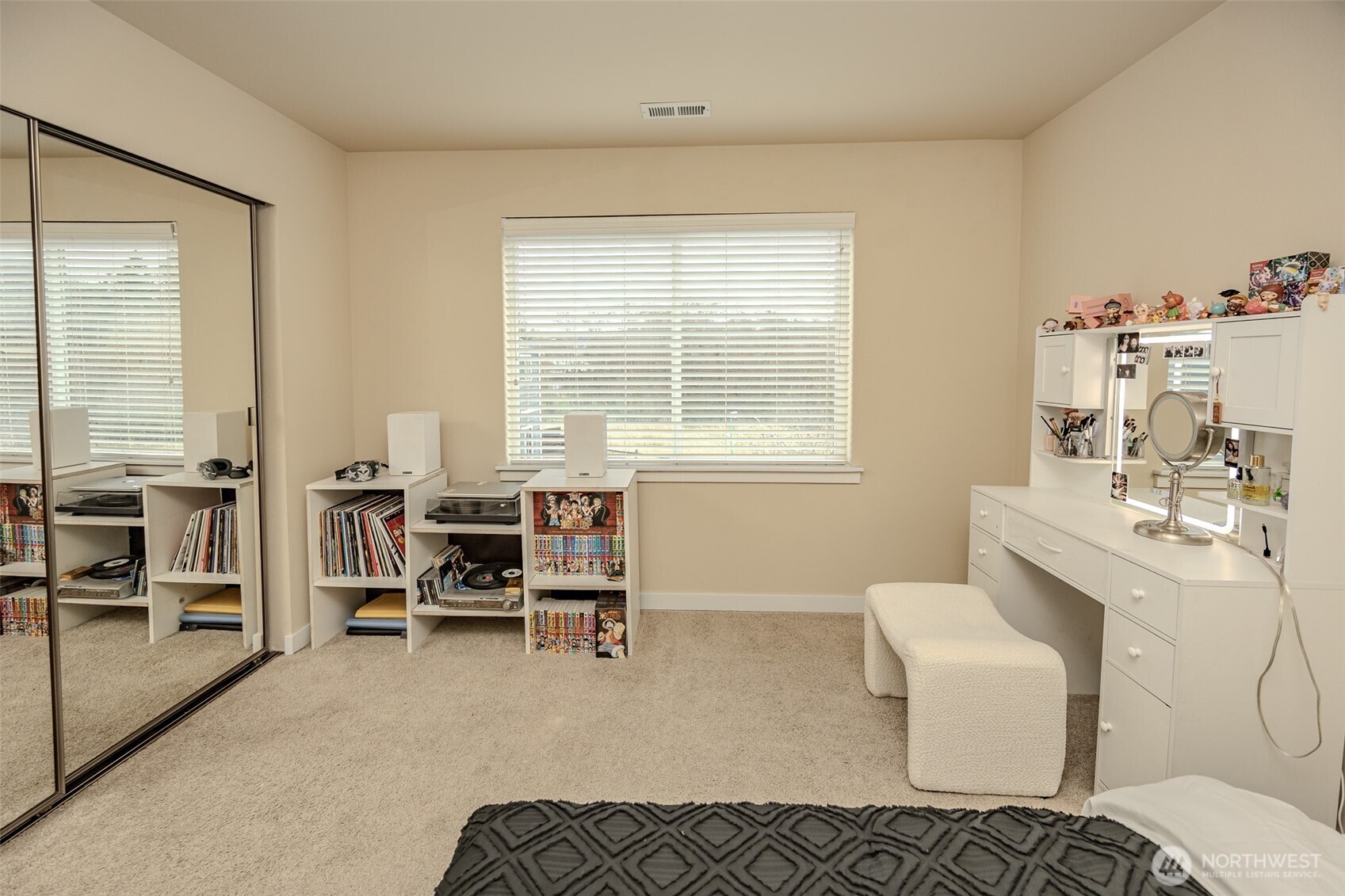 1737 Hillcrest Loop Property Photo 21